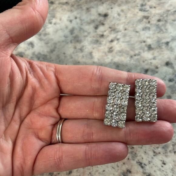 Bluette -Shoe Accessory Clips- 60s- rhinestones- silver- feminine rectangular - Picture 2 of 8
